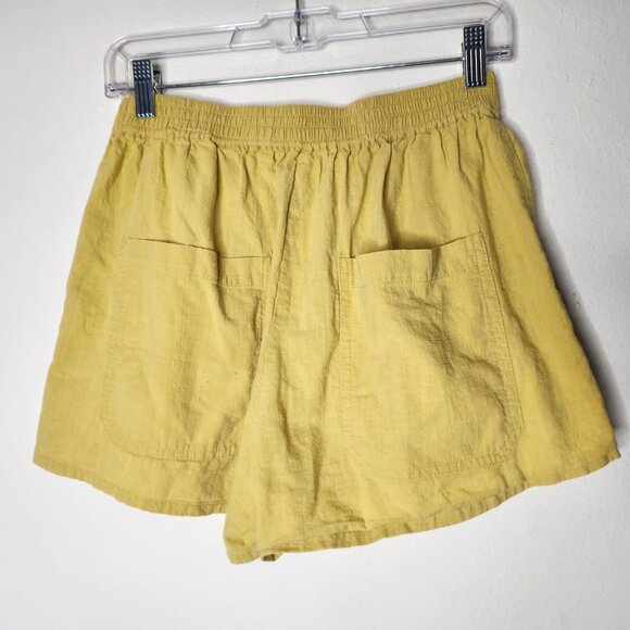 L.F. Markey Womens 8 Basic Linen Shorts Light Yellow - Picture 4 of 6